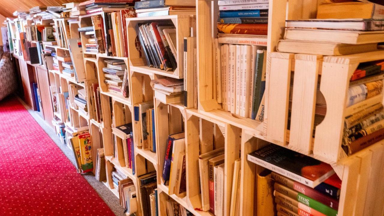 Penzion Pod Houskou Blatce Kültér fotó
