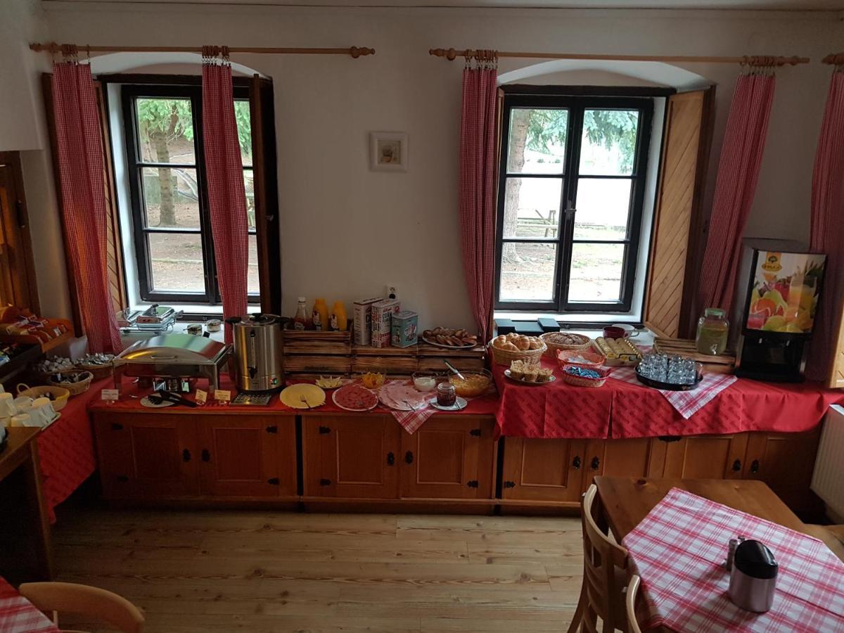 Penzion Pod Houskou Blatce Kültér fotó